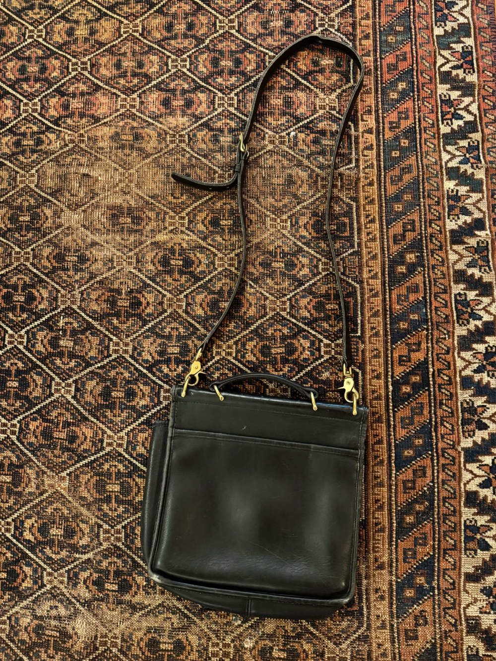 Vintage Coach Willis Satchel Black - Picture 4 of 10
